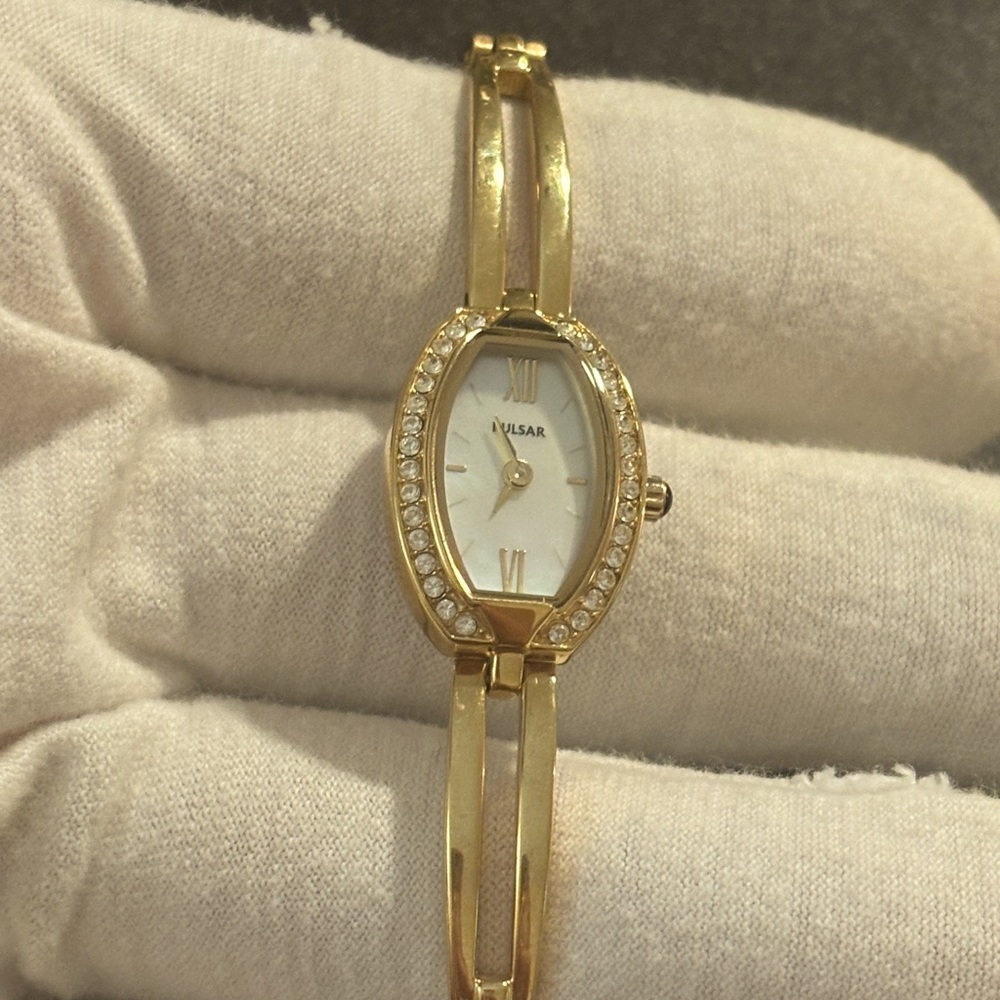 PULSAR gold watch mother of pearl with crystals
